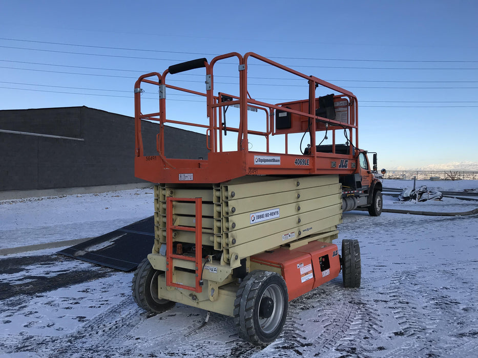 2020 JLG 4069LE
