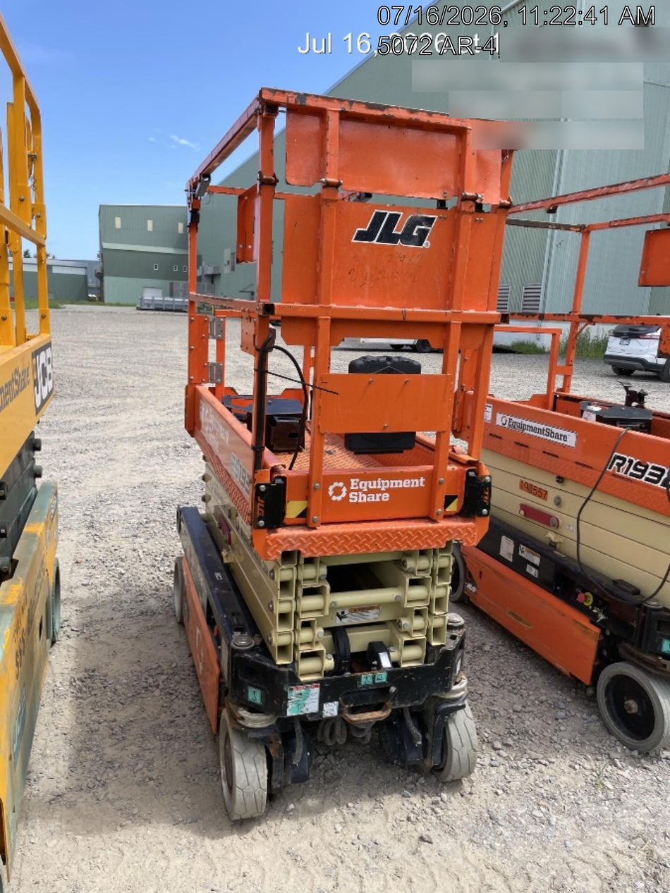 2022 JLG ES1932