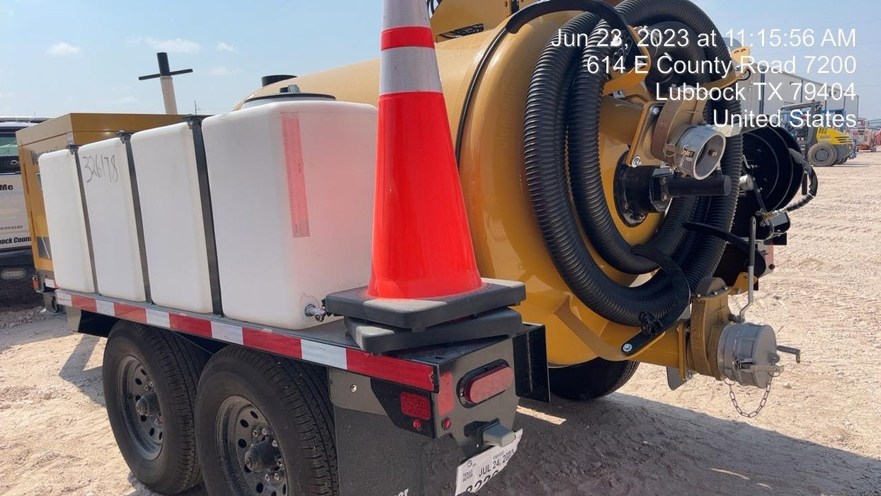 2023 Vac-Tron LP573XDT T4 Koehler Diesel Engine, 500 Gallon Debris Tank, x2 100 Gallon Water Tanks