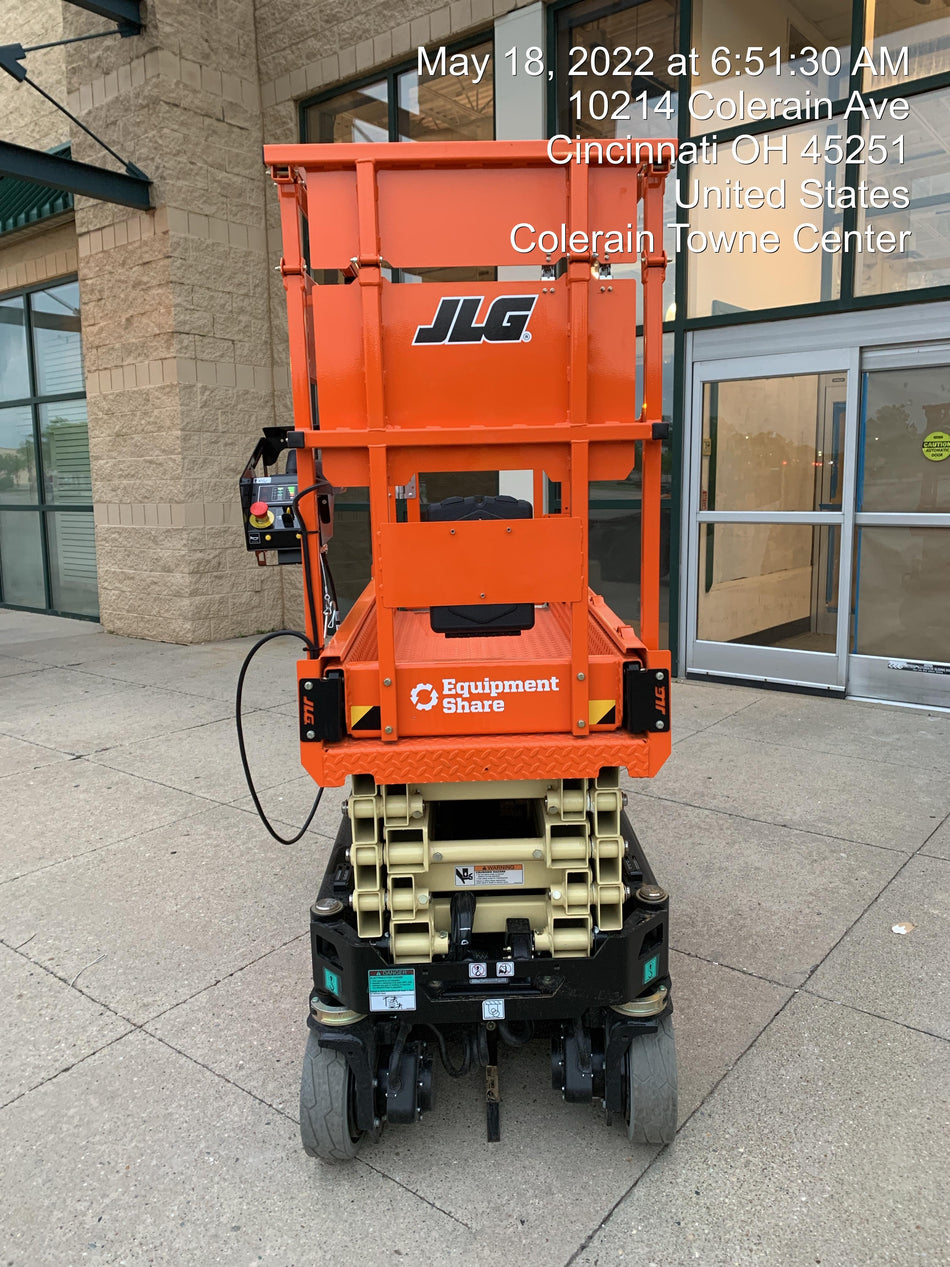 2022 JLG ES1932