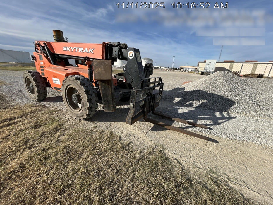 2019 Skytrak 10054 Cab/Heat/AC, 74 Hp Engine, Solid Tires, Work Light Package, Beacon w/60" Carriage, 60" Forks