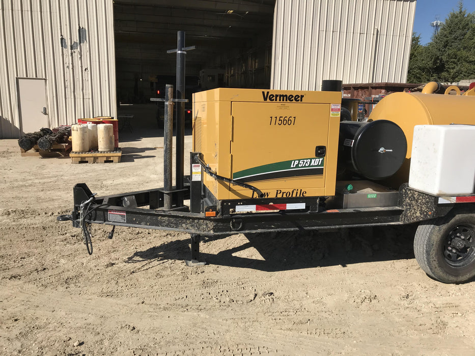 2020 Vac-Tron LP573XDT Tier 4 Kohler Diesel Engine, 500 Gallon Debris Tank w/ Hydraulic Tilt, two (2) 100 Gallon Water Tanks, Low Profile Torsion Axles (12,000 GVWR),