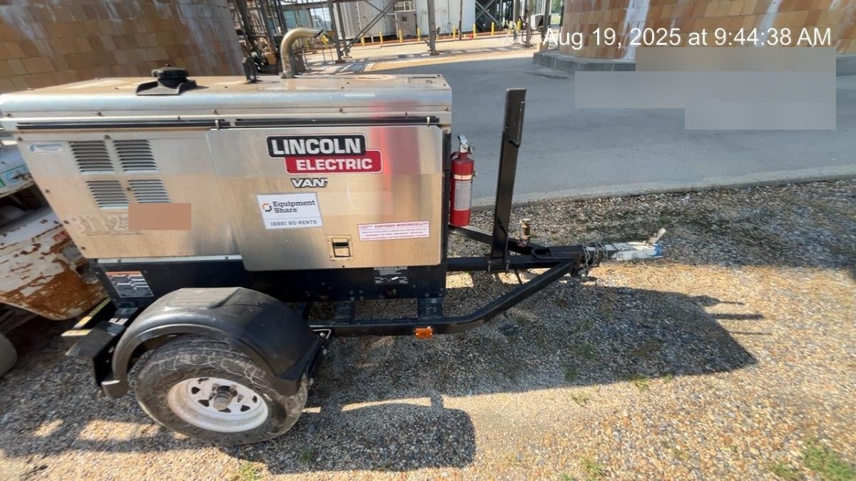 2019 Lincoln Electric Vantage 322 Welder Ready-Pak 3, Two wheel trailer, Fender and Light kit, Cable Rack