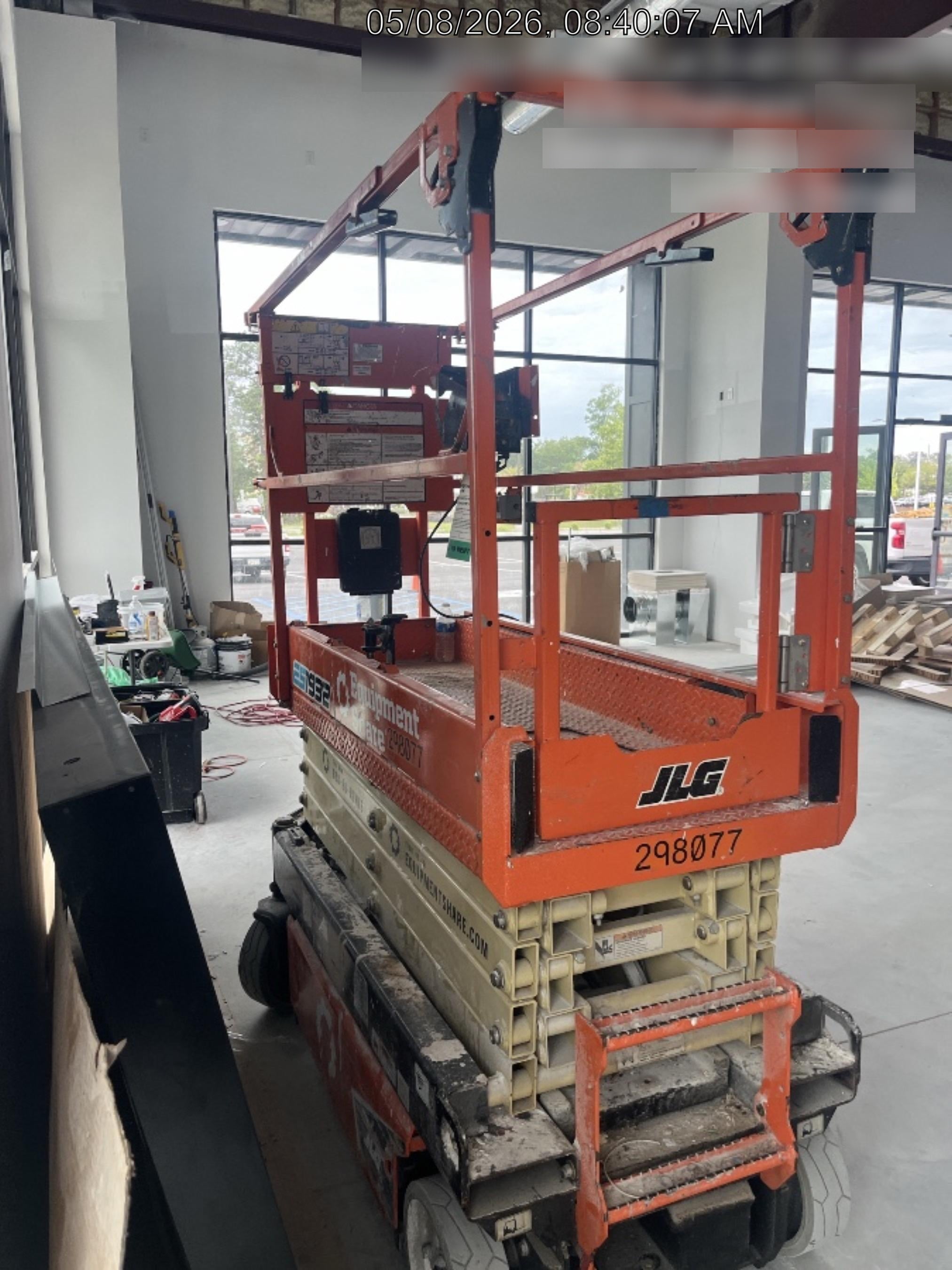 2023 JLG ES1932