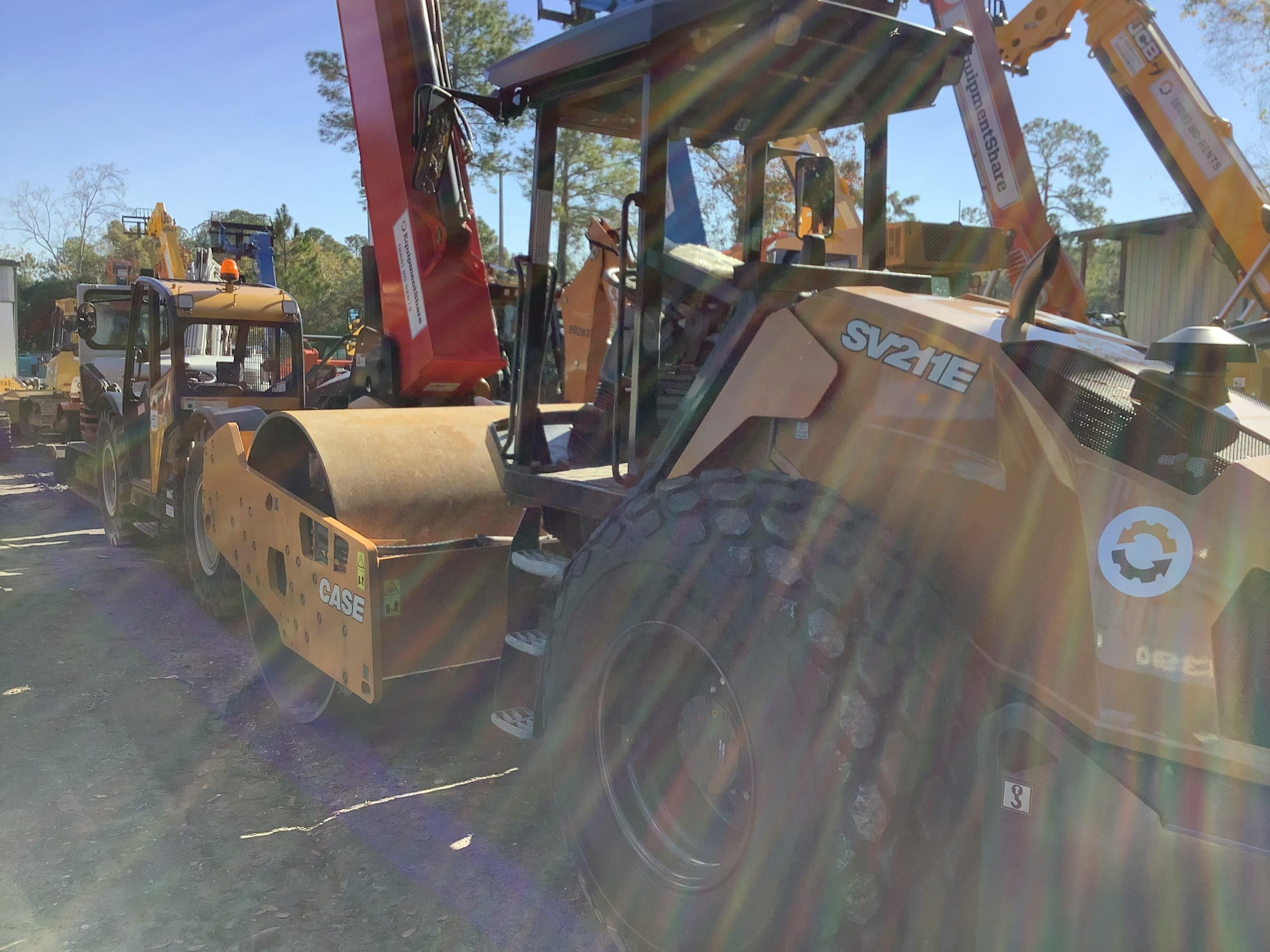 2021 CASE SV211ESM
