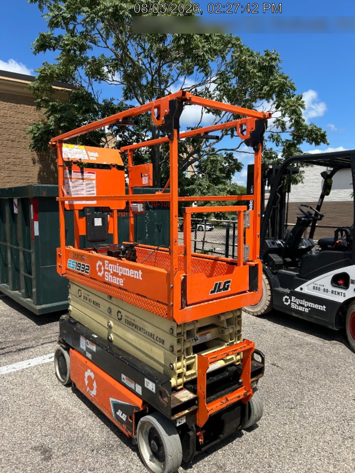2022 JLG ES1932