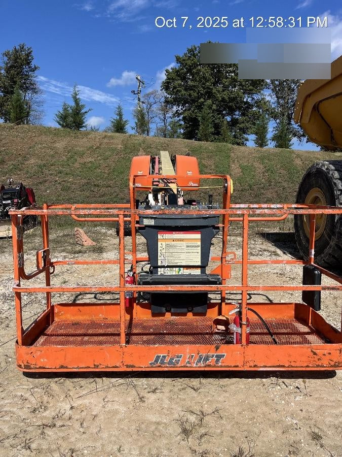2022 JLG 660SJ Quad Track