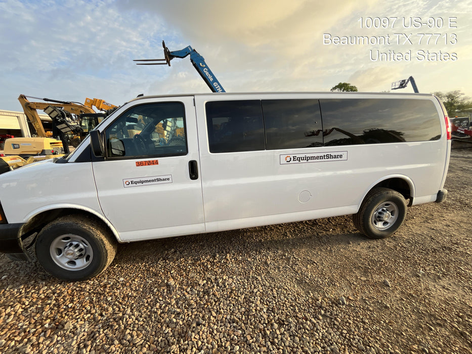 2023 CHEVROLET Express Van - Rental