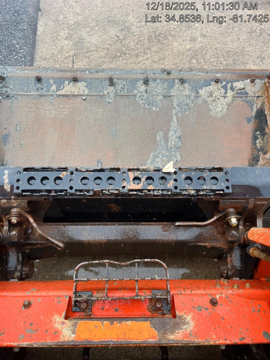 2025 EQUIPMENTSHARE 1006195 - 66" Smooth Bucket, CTL