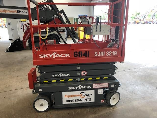 2018 SKYJACK SJIII-3219