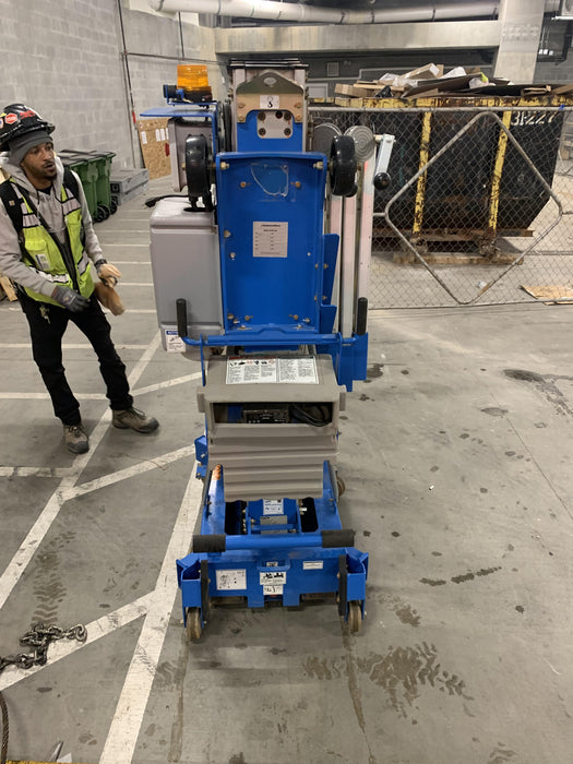 2021 GENIE AWP-30S DC