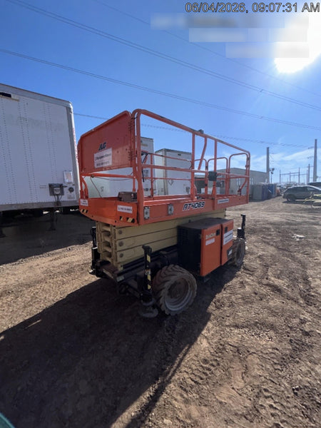 2022 JLG RT4069