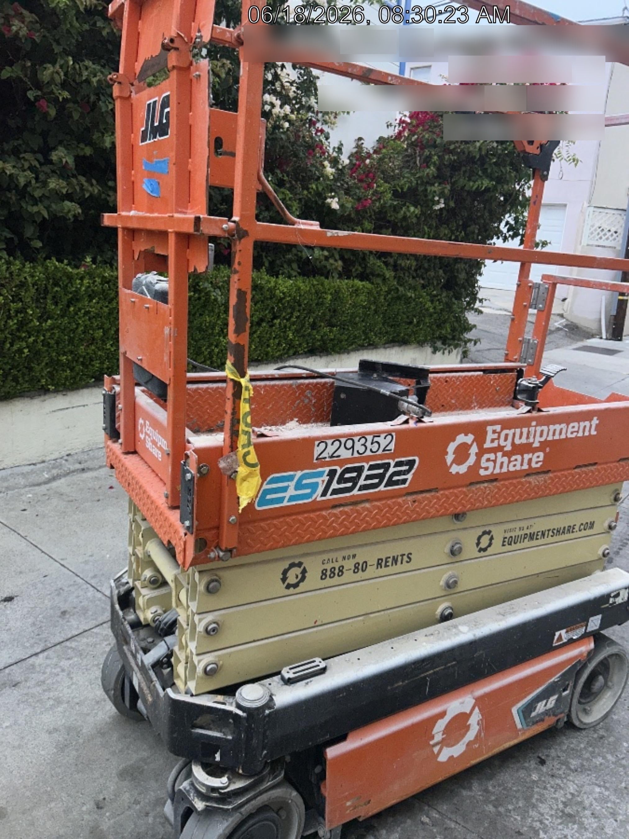 2022 JLG ES1932