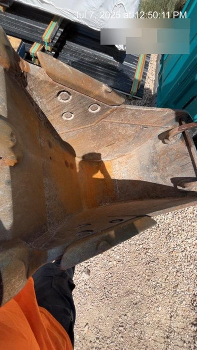 2020 DOOSAN 24" Bucket-Doosan