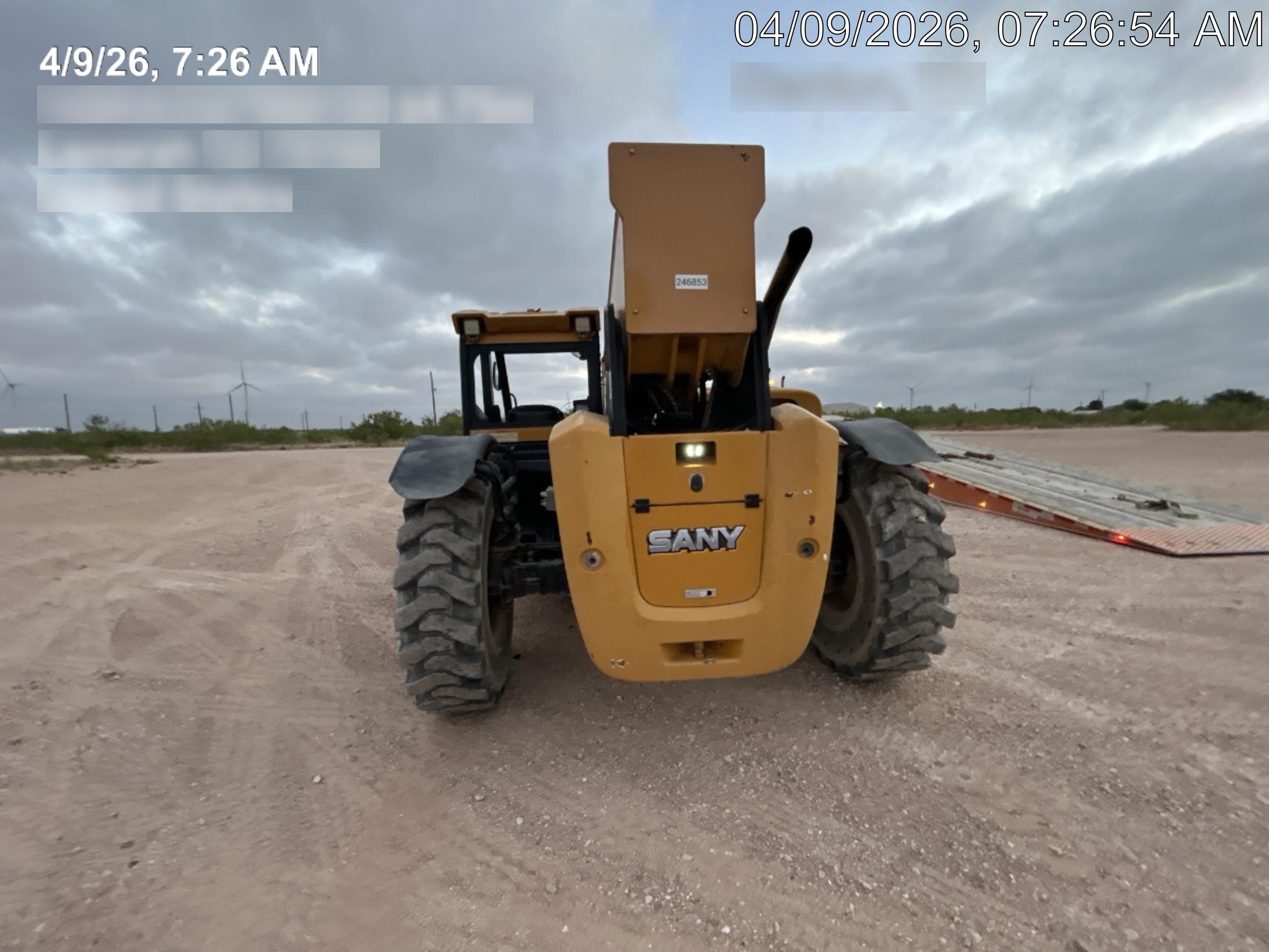 2022 SANY STH1056