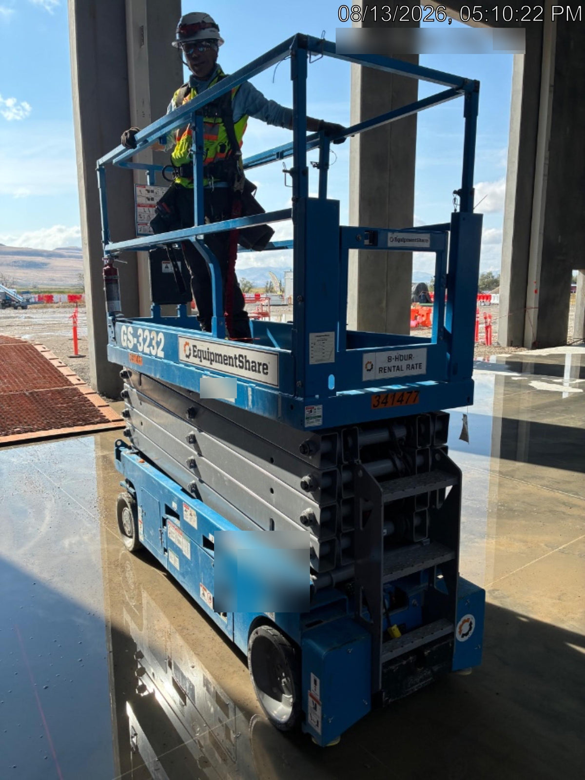 2023 GENIE GS-3232