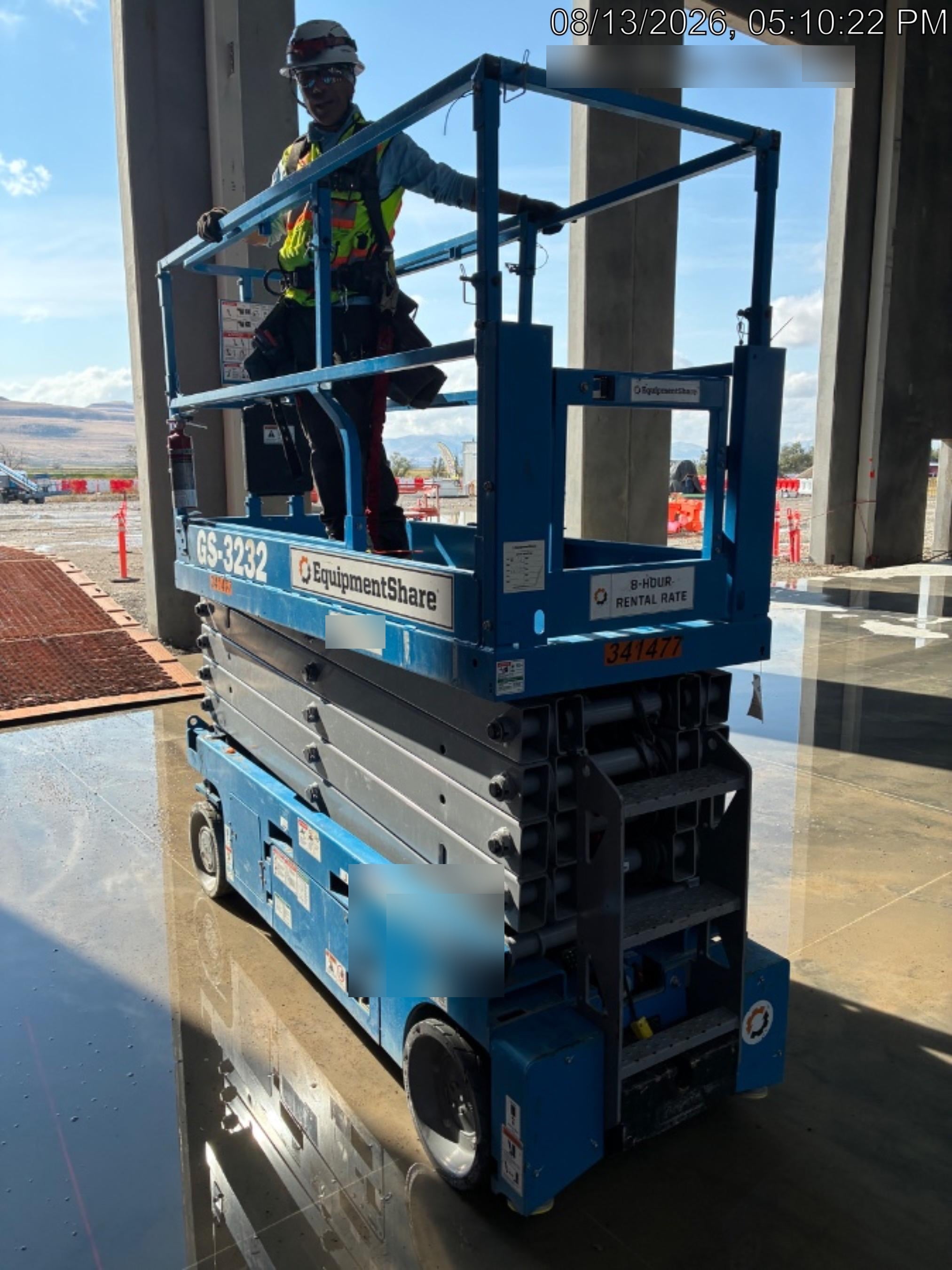 2023 GENIE GS-3232
