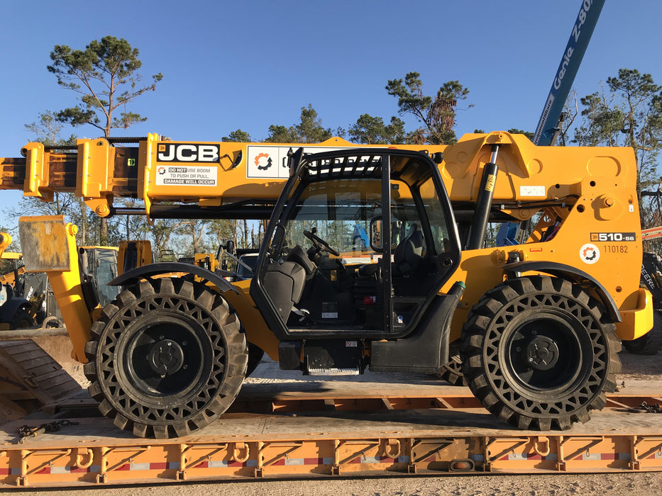 2020 JCB 510-56 Canopy, Solid Tires, Work Lights, Beacon, Aux Hydraulics, Back up Alarm, Lifting Eye, ES Decals