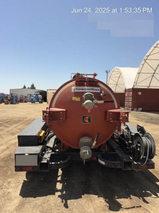 2020 Ditch Witch HX30 500G Spoils Tank, 80G Water Tank, 48" Lance, #3 Nozzel, VT9H 500 GAL HYD TRAILER
