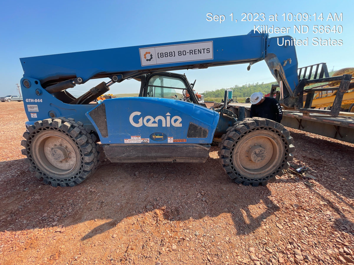 2022 GENIE GTH-844