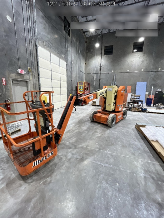 2019 JLG E300AJP