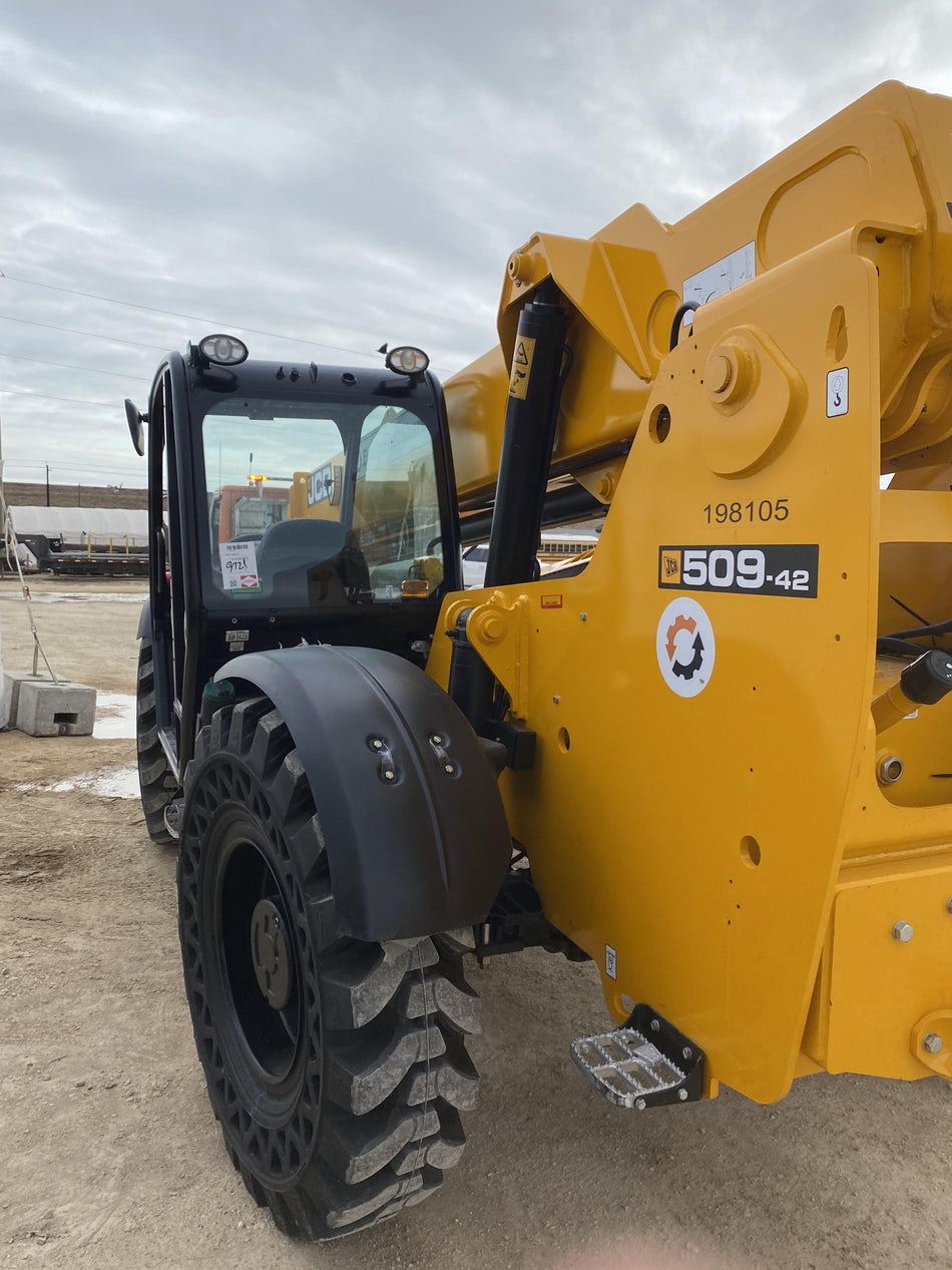 2022 JCB 509-42