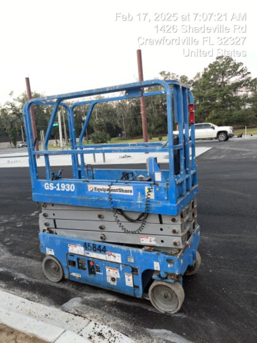 2019 Genie GS-1930 Fixed rails with chain Entry