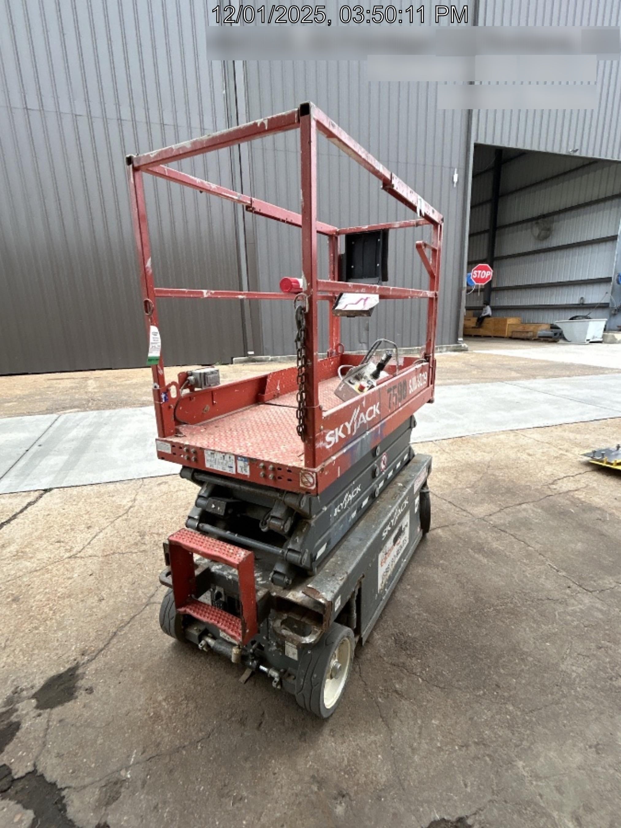 2018 Skyjack SJIII-3219 Skyjack SJIII3219 Scissor Lift w/Trojan Batteries