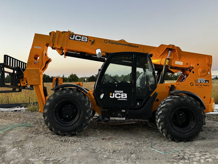 2023 JCB 510-56