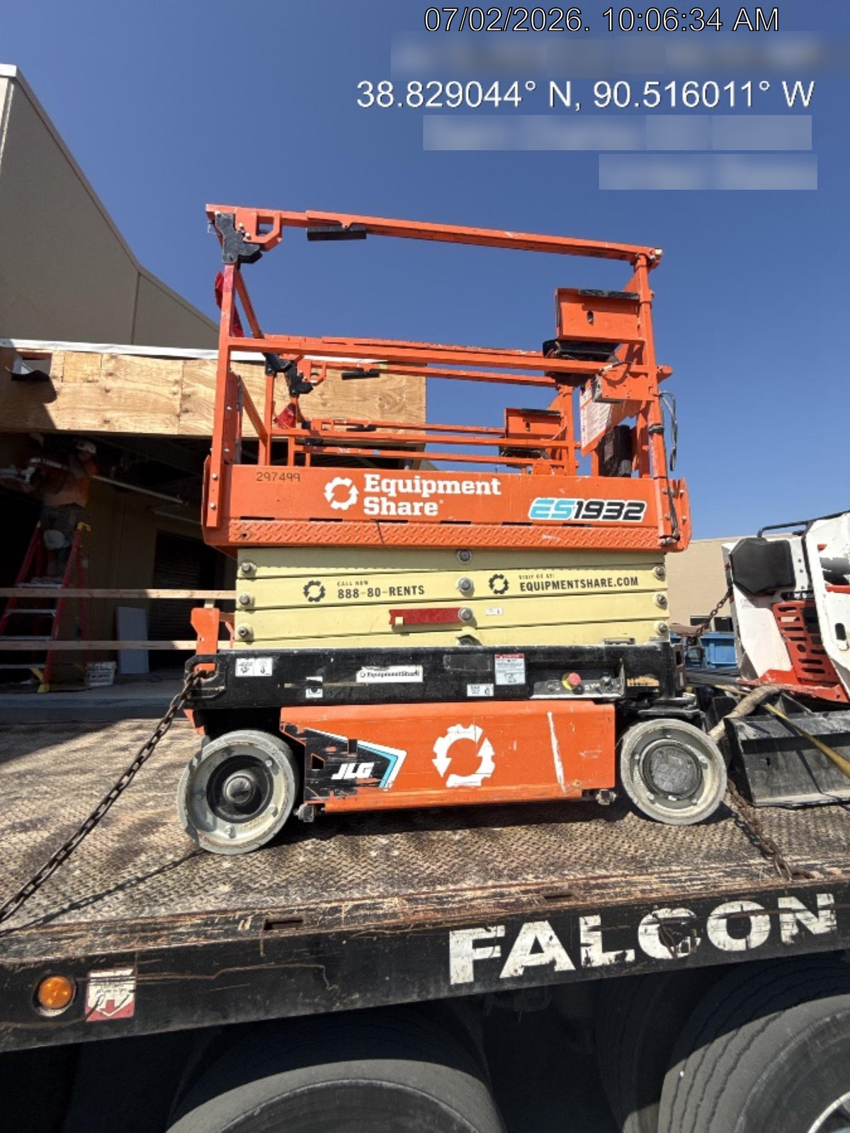 2022 JLG ES1932