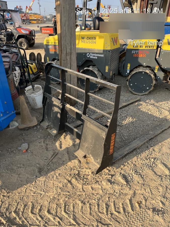 2025 ARROW MATERIAL HANDLING F5100CB - 72"