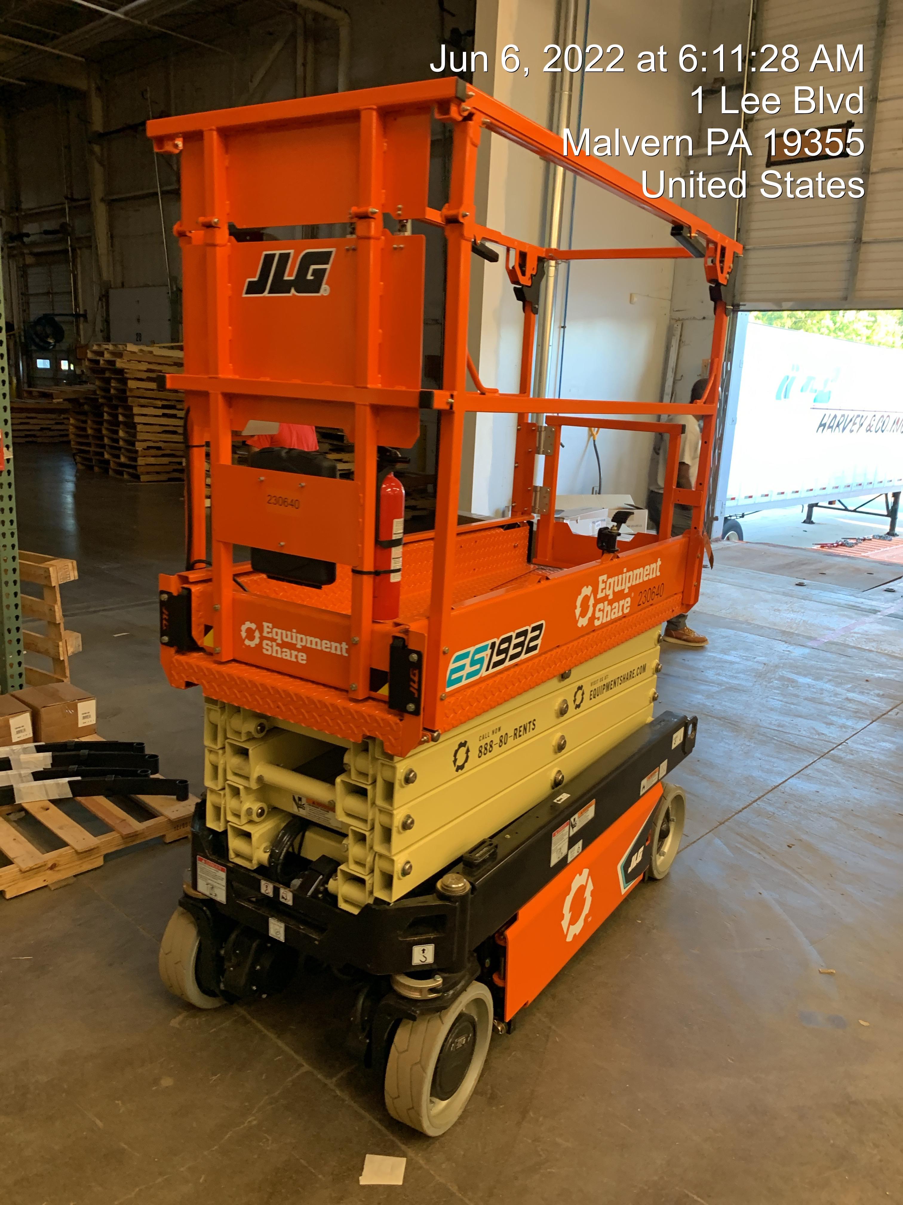 2022 JLG ES1932