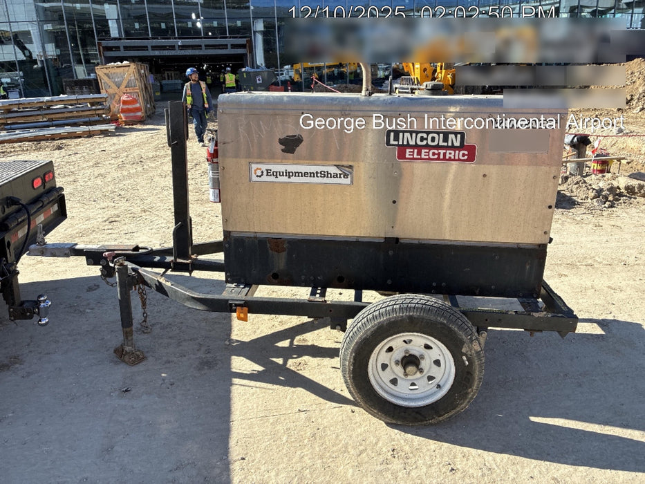 2019 Lincoln Electric Vantage 322 Welder Ready-Pak 3, Two wheel trailer, Fender and Light kit, Cable Rack