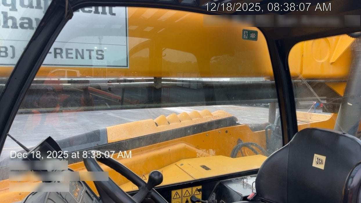 2019 JCB 509-42 JCB 509-42 Enclosed Cab, 74 HP, Solid Tires, Worklights, Beacon, Aux Hydraulics, Lifting Eye w/60" Carriage/60" Forks