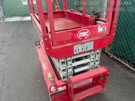2020 MEC 1330SE Solid NM Tires, Steel Swing out Doors, LCS, Beacon, 900W Invertor