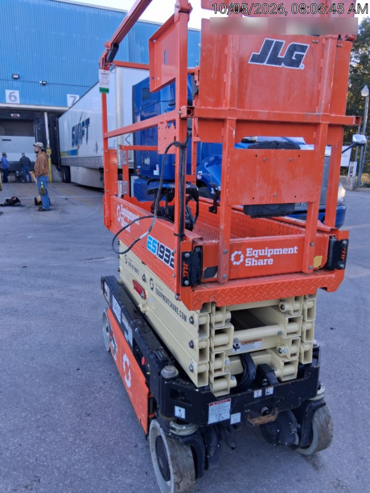 2023 JLG ES1932