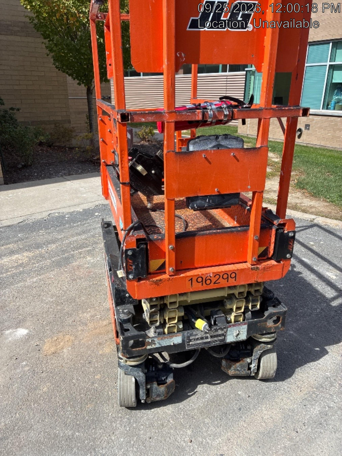 2021 JLG ES1330L