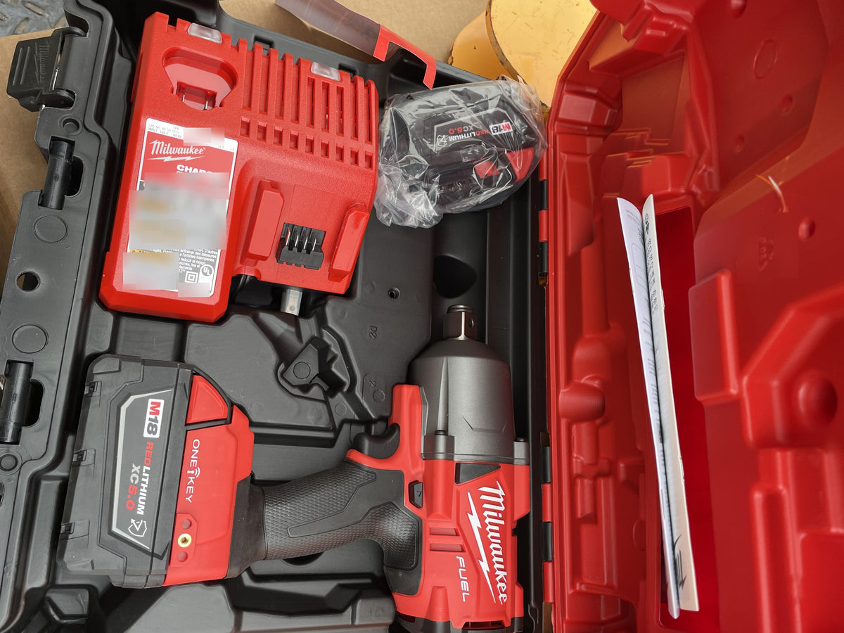 2023 MILWAUKEE 2864-22R