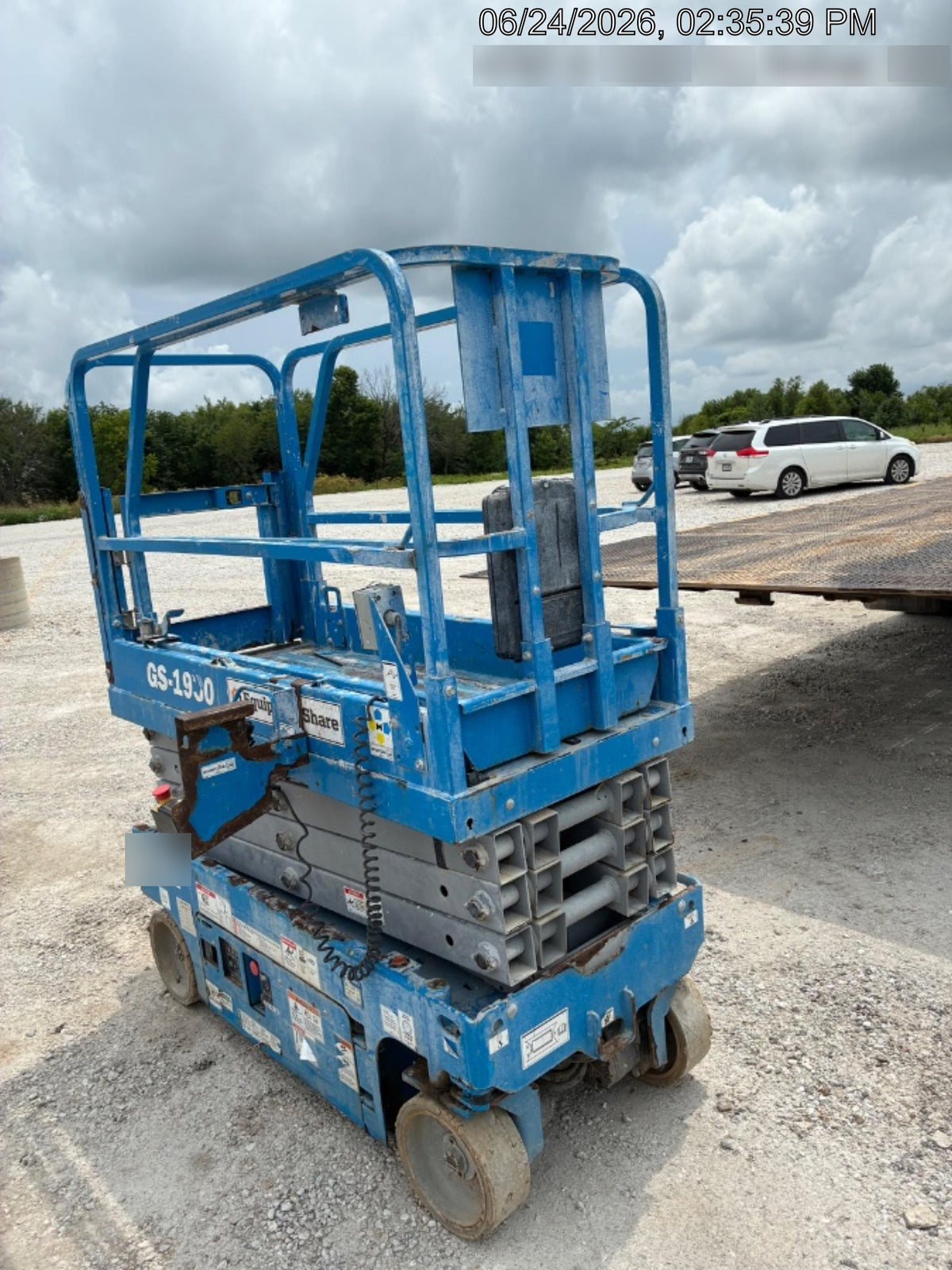 2020 Genie GS-1930 Solid Non Marking Tires, Beacon, Folding rails with half height swing gate