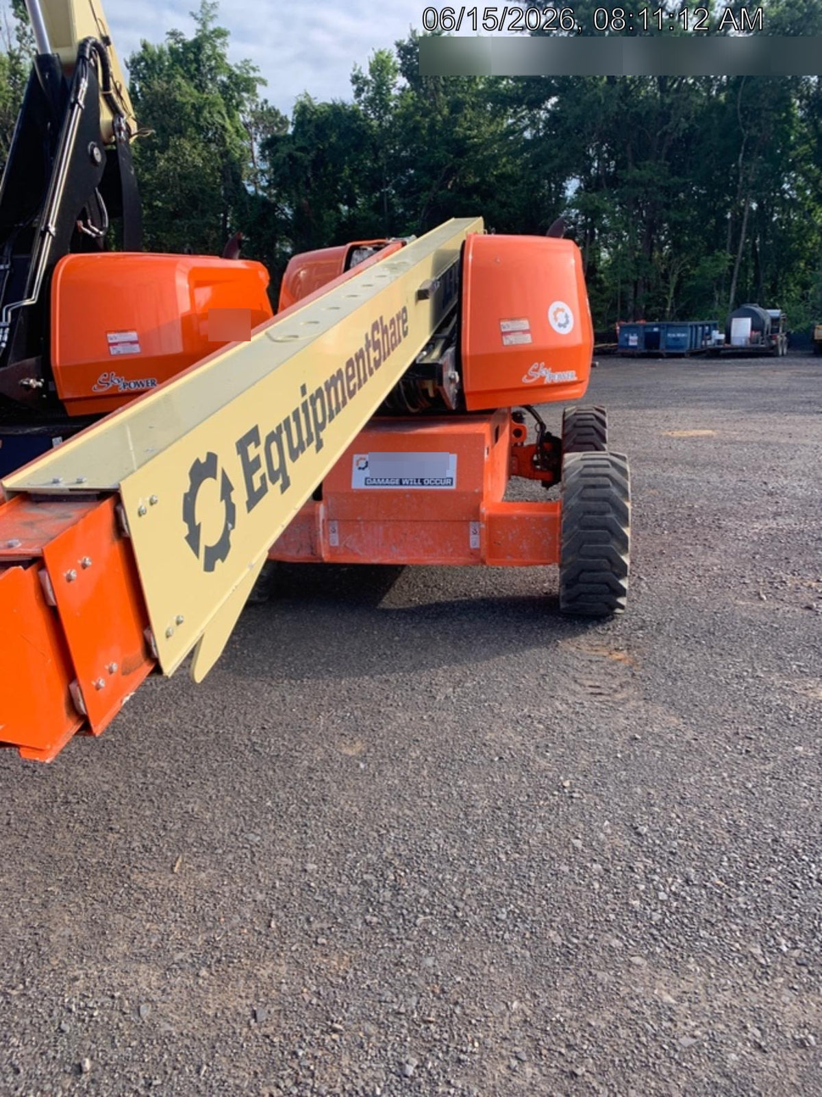 2023 JLG 660SJ