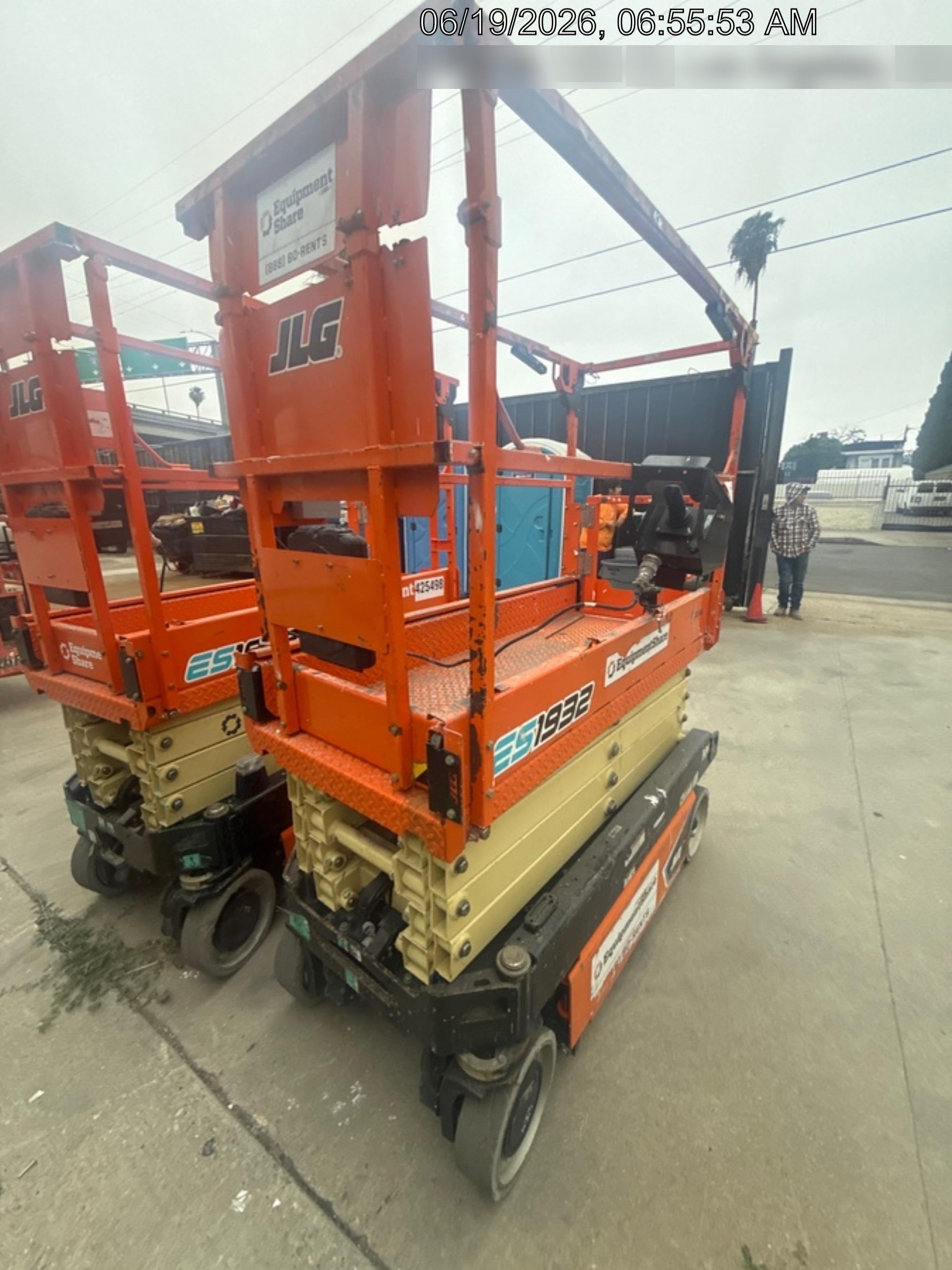 2022 JLG ES1932