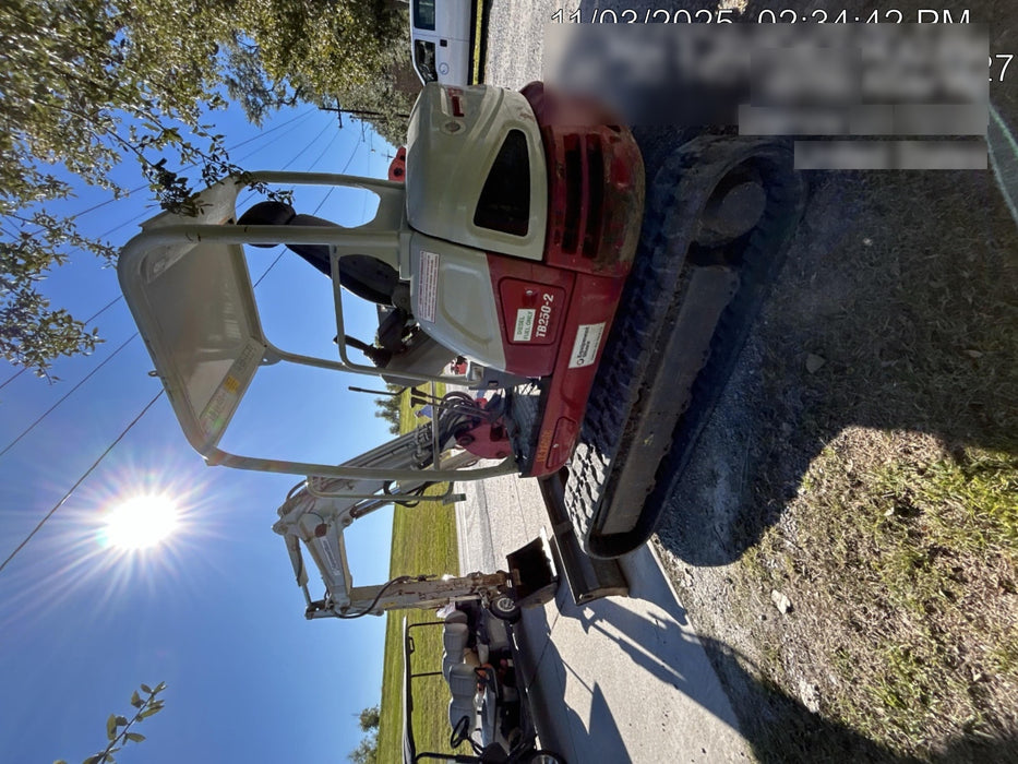 2021 TAKEUCHI TB250-2