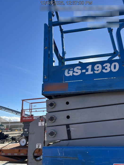 2020 Genie GS-1930 Solid Non Marking Tires, Beacon, Folding rails with half height swing gate