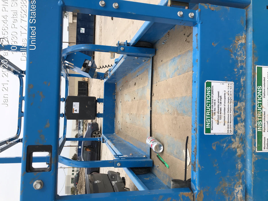 2019 Genie GS-2632 Folding rails with half height swing gate