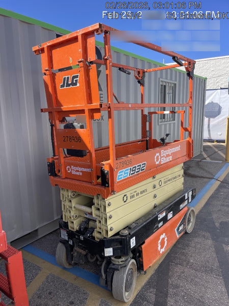 2022 JLG ES1932