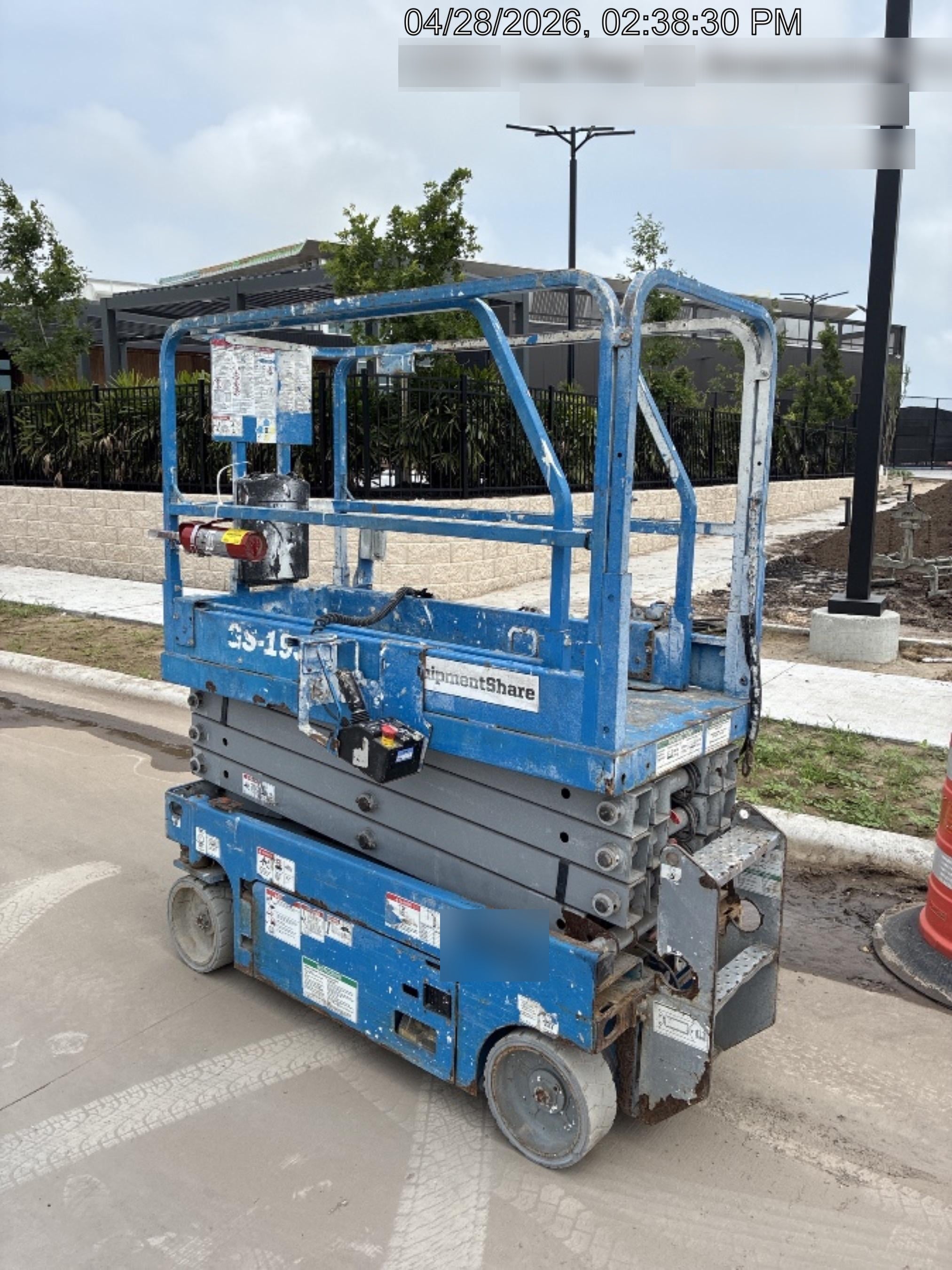2019 Genie GS-1930 Fixed rails with chain Entry