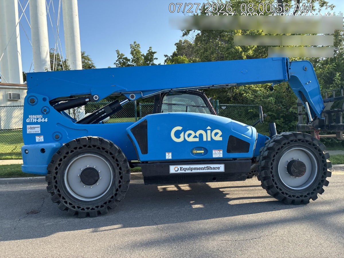 2022 GENIE GTH-844