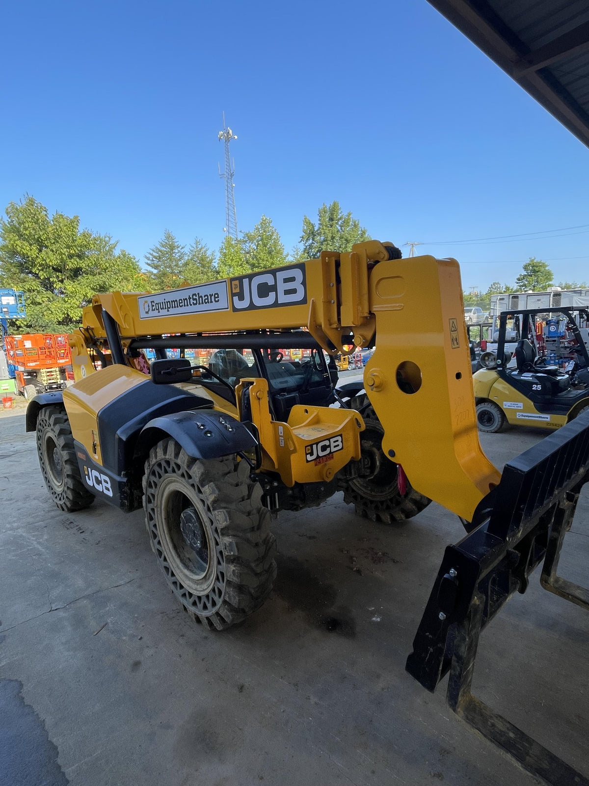2022 JCB 509-42