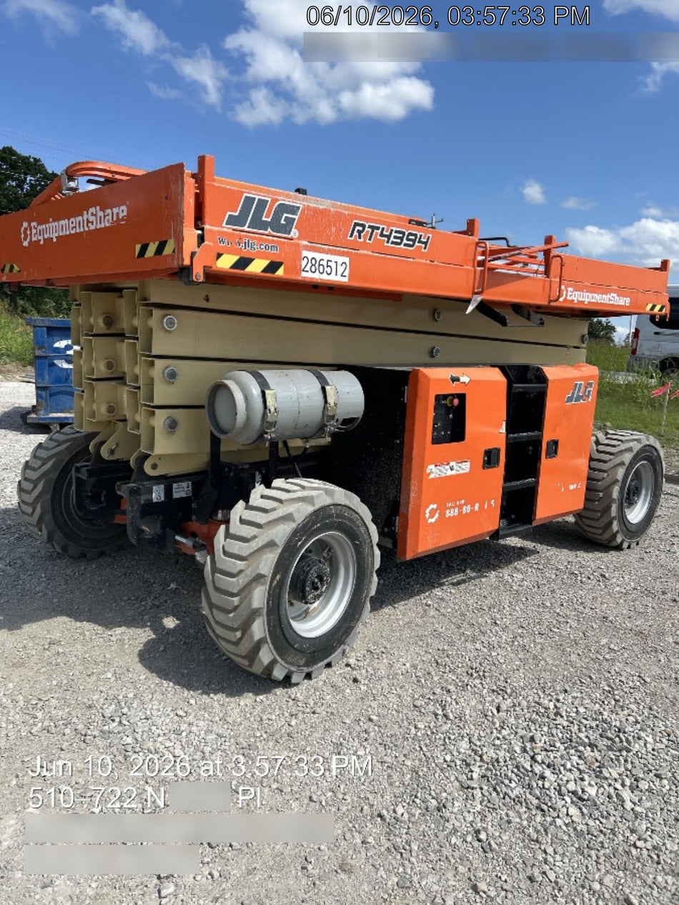 2022 JLG RT4394
