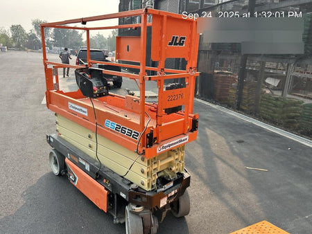 2022 JLG ES2632